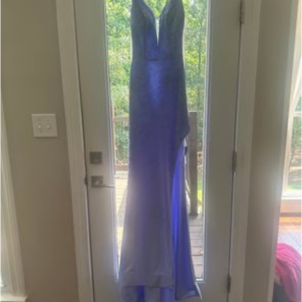 Beautiful Lilac/Purple Dress - Picture 3 of 7
